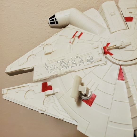 DISNEY MILLENNIUM FALCON LIGHT UP POPCORN BUCKET - Picture 6 of 8